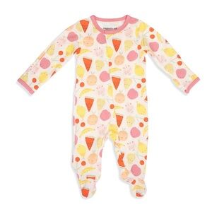 Magnetic Me Squeeze The Day Magnetic Footie